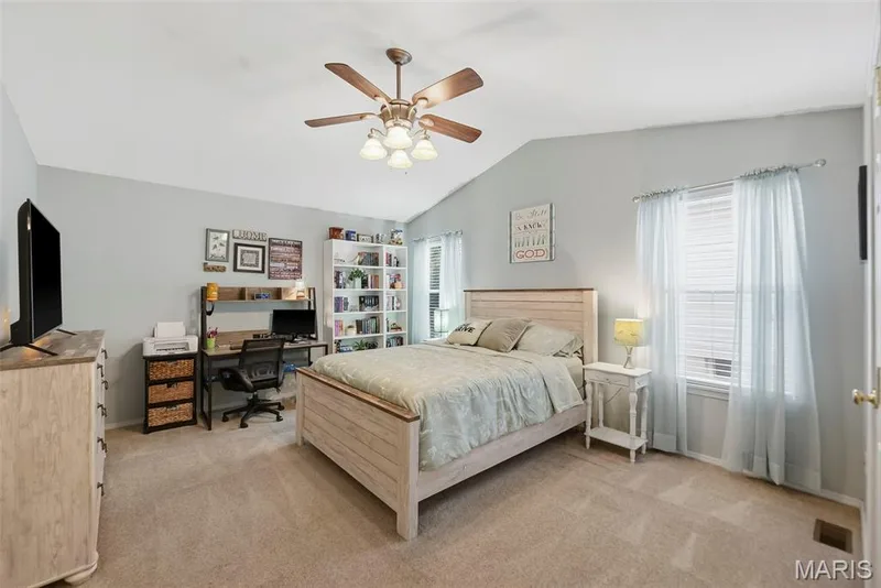 205 Hawksbury Place, O'Fallon, MO 63368 — listing photo 17 of 34