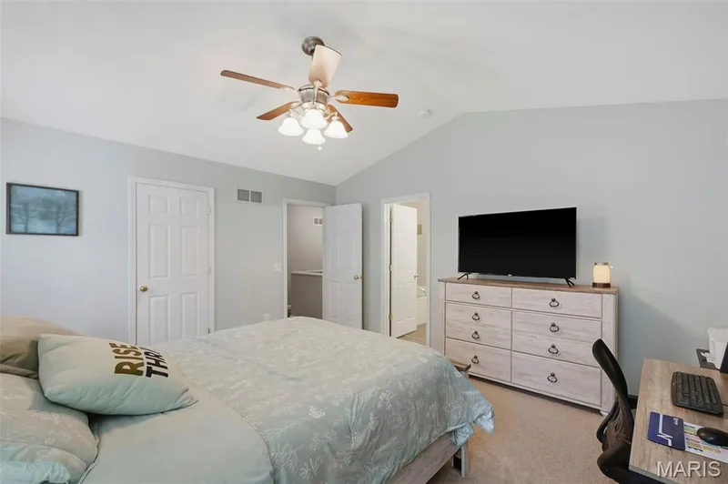 205 Hawksbury Place, O'Fallon, MO 63368 — listing photo 18 of 34