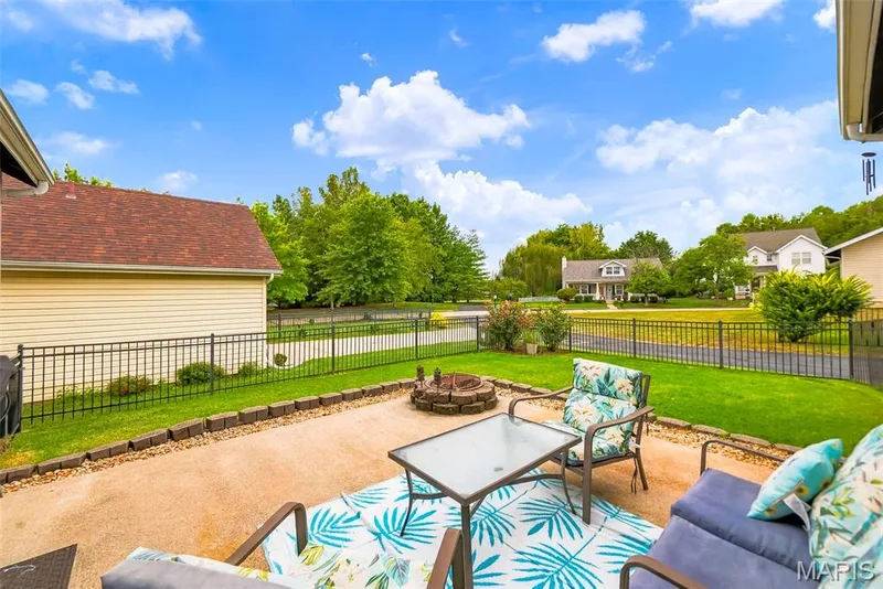 205 Hawksbury Place, O'Fallon, MO 63368 — listing photo 30 of 34