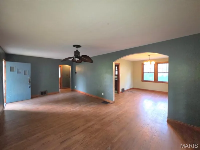 7 2nd Street, St Peters, MO 63376 — listing photo 9 of 28
