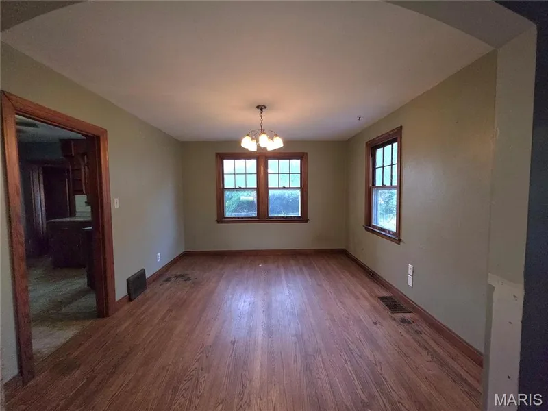 7 2nd Street, St Peters, MO 63376 — listing photo 12 of 28