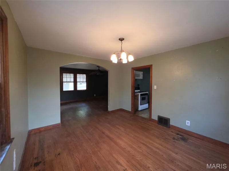 7 2nd Street, St Peters, MO 63376 — listing photo 13 of 28