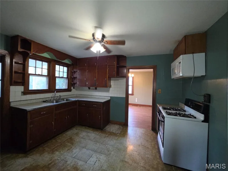 7 2nd Street, St Peters, MO 63376 — listing photo 20 of 28