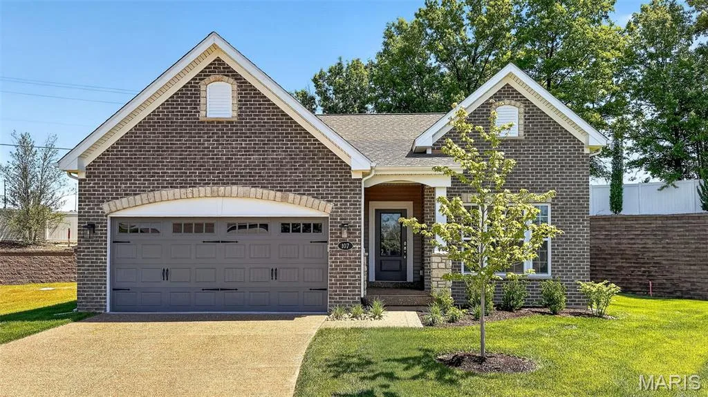107 Quail Bluff Court, Wentzville, MO 63385 — listing photo 1 of 31