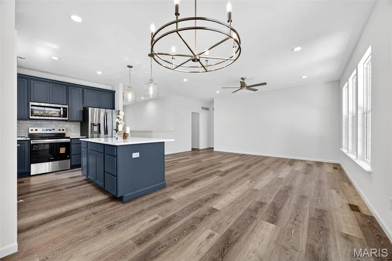 107 Quail Bluff Court, Wentzville, MO 63385 — listing photo 8 of 31