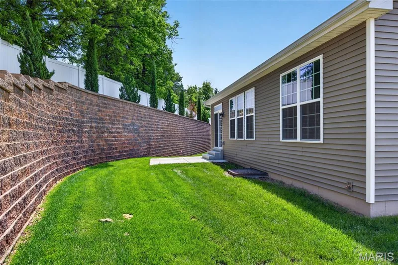 107 Quail Bluff Court, Wentzville, MO 63385 — listing photo 29 of 31