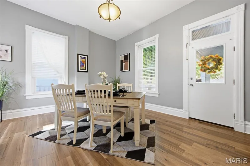 1216 N 5th Street, St Charles, MO 63301 — listing photo 19 of 68