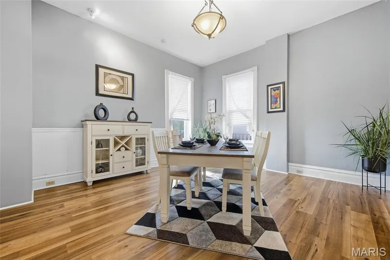 1216 N 5th Street, St Charles, MO 63301 — listing photo 18 of 68