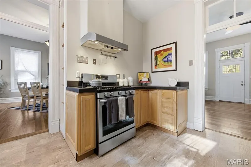 1216 N 5th Street, St Charles, MO 63301 — listing photo 14 of 68