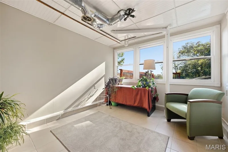 Sunroom — 1216 N 5th Street, St Charles, MO 63301