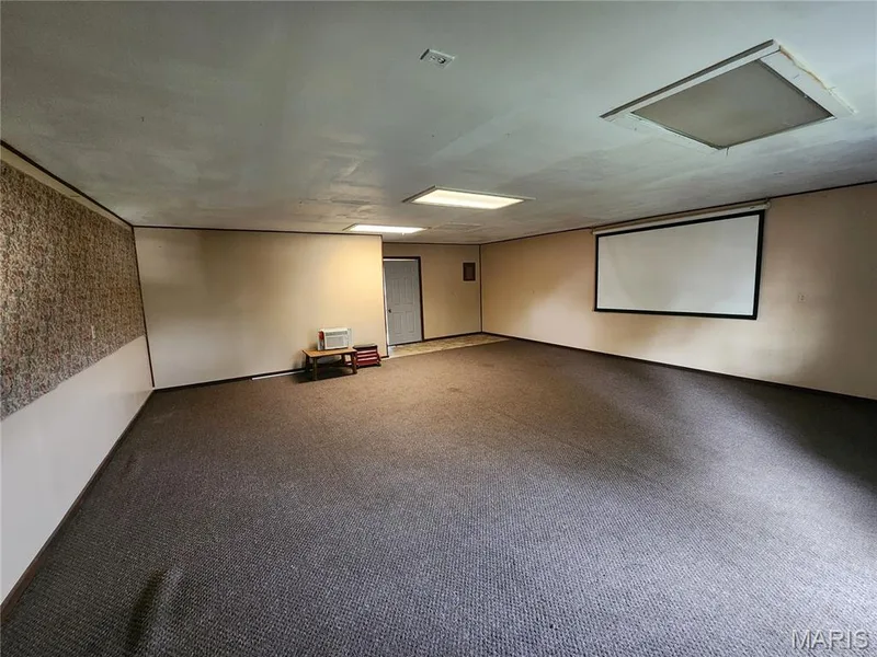 Huge bonus room above the garage - time to get creative!! — 1216 N 5th Street, St Charles, MO 63301