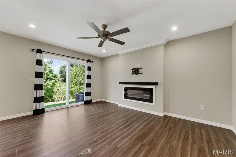 345 Newbridge Way, O'Fallon, MO 63368 — listing photo 4 of 31