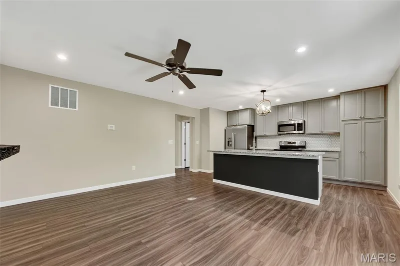 345 Newbridge Way, O'Fallon, MO 63368 — listing photo 6 of 31