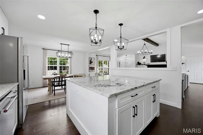 1353 Apple Valley Drive, O'Fallon, MO 63366 — listing photo 9 of 46