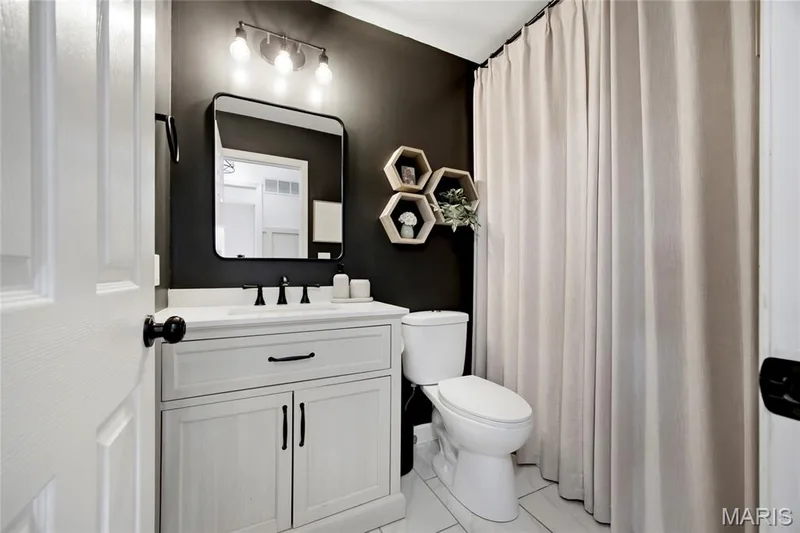 1353 Apple Valley Drive, O'Fallon, MO 63366 — listing photo 19 of 46