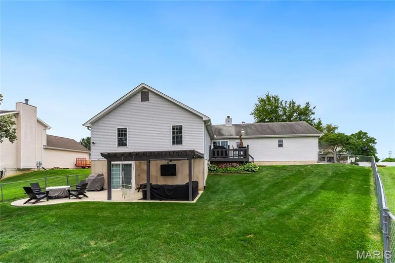 1353 Apple Valley Drive, O'Fallon, MO 63366 — listing photo 38 of 46