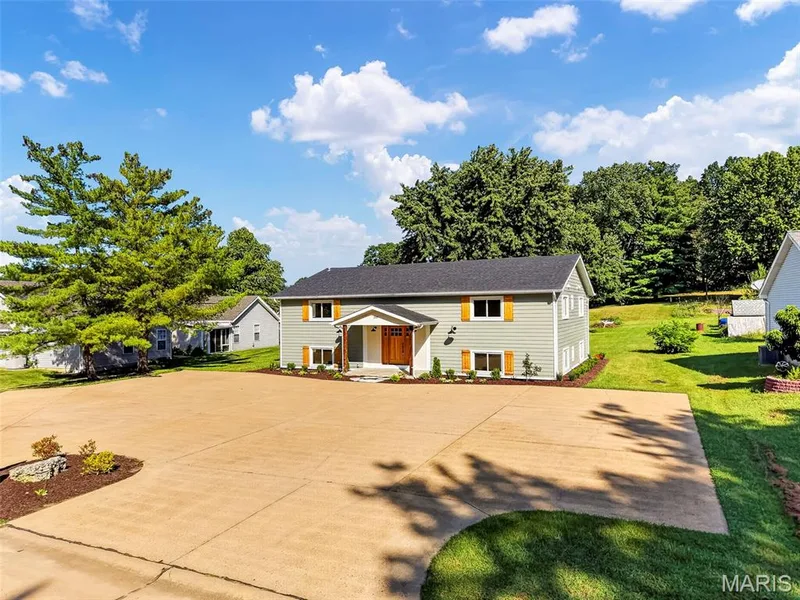 200 Park Charles Boulevard S, St Peters, MO 63376 — listing photo 5 of 61