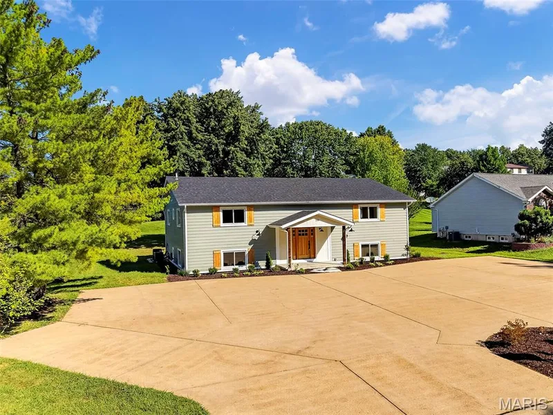 200 Park Charles Boulevard S, St Peters, MO 63376 — listing photo 7 of 61