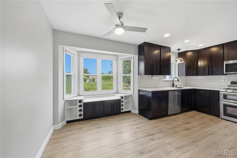 2952 N Kristopher Bend Court, St Charles, MO 63303 — listing photo 21 of 43
