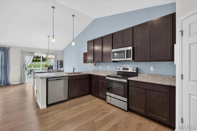 132 Prairie Wind Drive, Wentzville, MO 63385 — listing photo 13 of 31