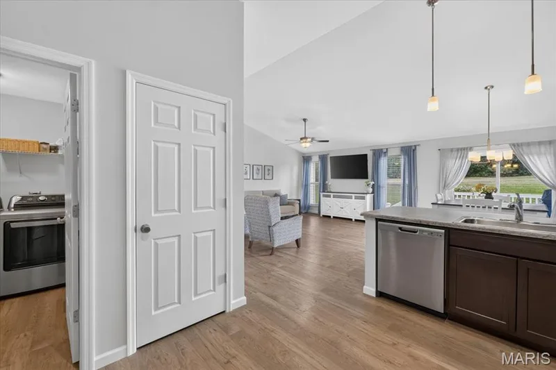 132 Prairie Wind Drive, Wentzville, MO 63385 — listing photo 14 of 31