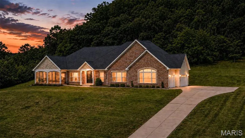 4425 Lookout Point Drive, Augusta, MO 63332 — listing photo 2 of 65