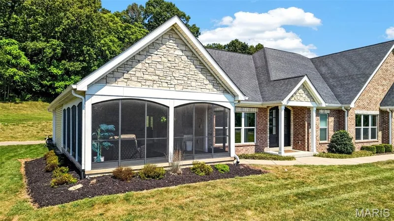 Screen room perfect for entertaining family and friends with pond view. — 4425 Lookout Point Drive, Augusta, MO 63332