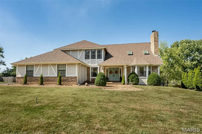 440 Meramec Way, St Charles, MO 63303 — listing photo 6 of 83
