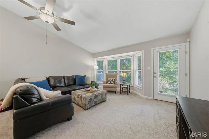 105 Maryland Drive #94B, O'Fallon, MO 63366 — listing photo 7 of 27