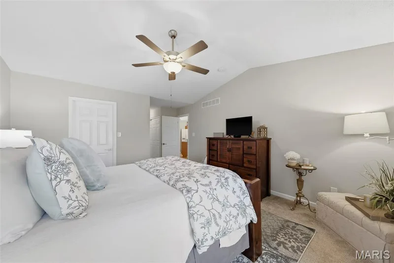 105 Maryland Drive #94B, O'Fallon, MO 63366 — listing photo 21 of 27