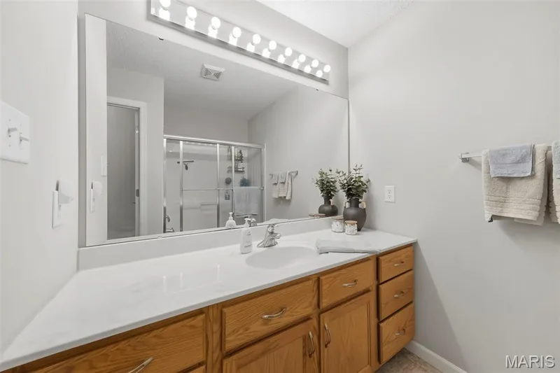 105 Maryland Drive #94B, O'Fallon, MO 63366 — listing photo 22 of 27