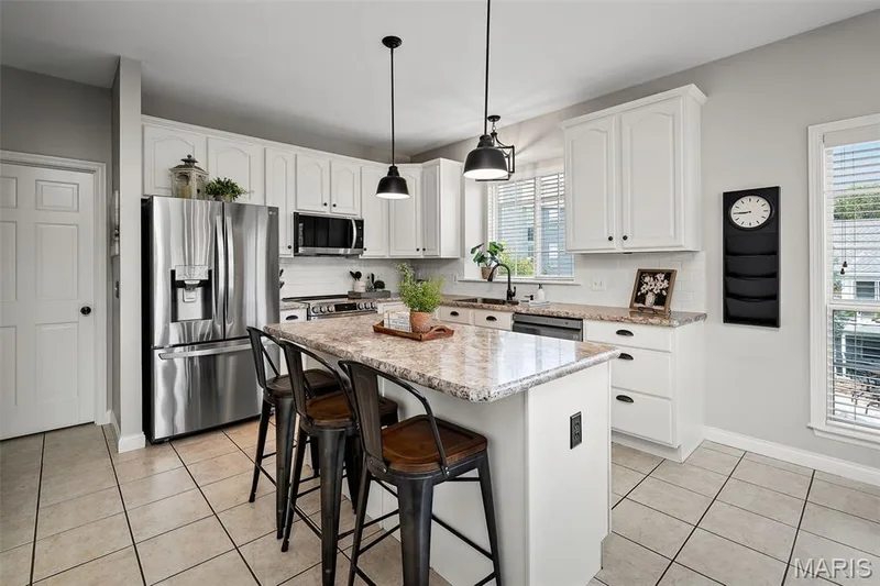 73 Elm Creek Court, Wentzville, MO 63385 — listing photo 16 of 82