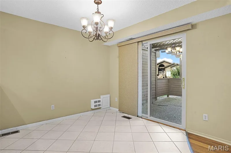 226 Hemingway Lane #C, Weldon Spring, MO 63304 — listing photo 7 of 38
