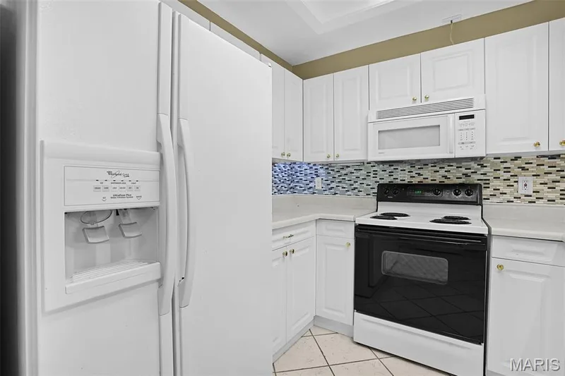 226 Hemingway Lane #C, Weldon Spring, MO 63304 — listing photo 10 of 38