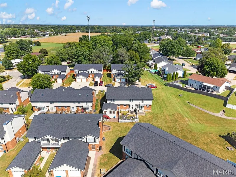 222 Deer Hollow Court #17, O'Fallon, MO 63366 — listing photo 8 of 54