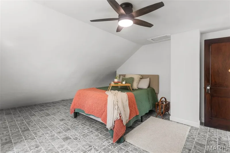 700 S Benton, St Charles, MO 63301 — listing photo 28 of 34