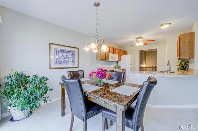 1133 Villa Flora Drive #22A, O'Fallon, MO 63366 — listing photo 10 of 27