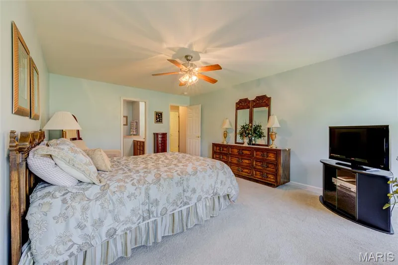 1133 Villa Flora Drive #22A, O'Fallon, MO 63366 — listing photo 16 of 27