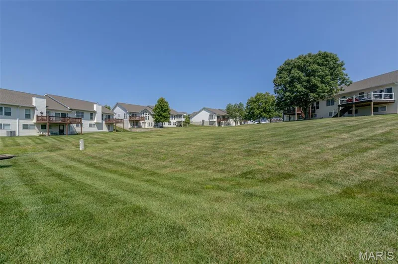 1133 Villa Flora Drive #22A, O'Fallon, MO 63366 — listing photo 20 of 27