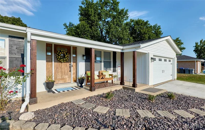415 Westridge Drive, O'Fallon, MO 63366 — listing photo 2 of 55