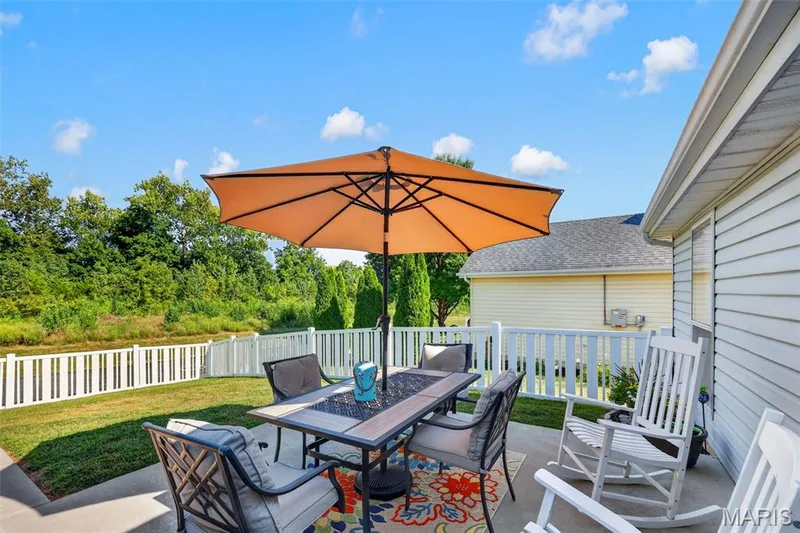 312 Hawks View Drive, O'Fallon, MO 63368 — listing photo 4 of 24