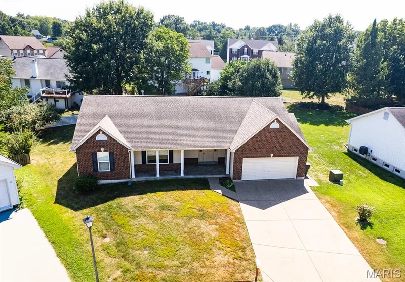 Aerial view — 882 Sara Beth Court, St Peters, MO 63376