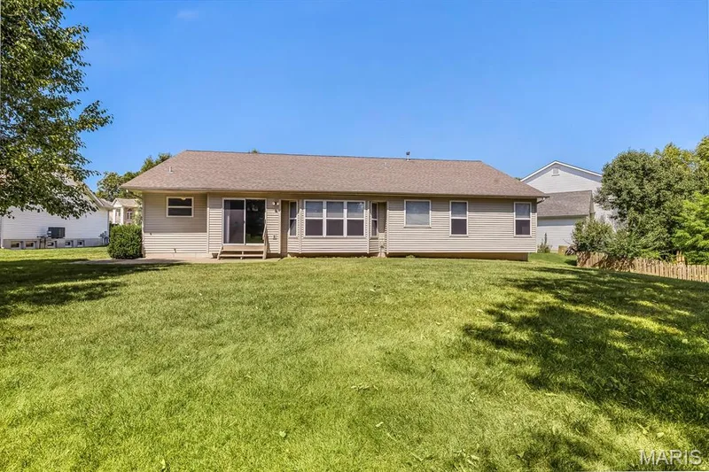 Rear view of home — 882 Sara Beth Court, St Peters, MO 63376