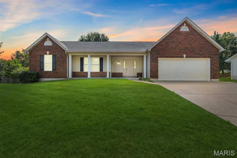 882 Sara Beth Ct. at twilight — 882 Sara Beth Court, St Peters, MO 63376