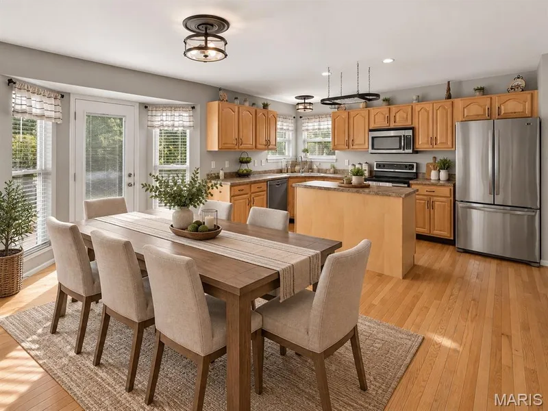 Virtually staged — 305 Valley Bluff Drive, Wentzville, MO 63385