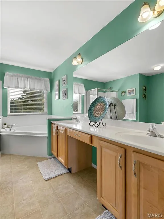 305 Valley Bluff Drive, Wentzville, MO 63385 — listing photo 26 of 48
