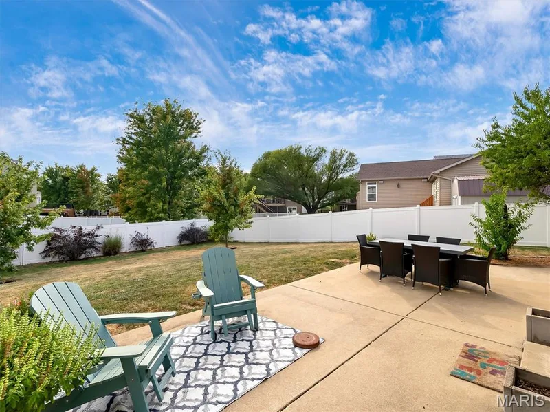 305 Valley Bluff Drive, Wentzville, MO 63385 — listing photo 42 of 48