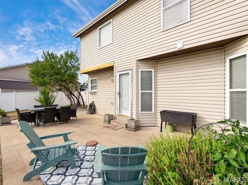 305 Valley Bluff Drive, Wentzville, MO 63385 — listing photo 43 of 48