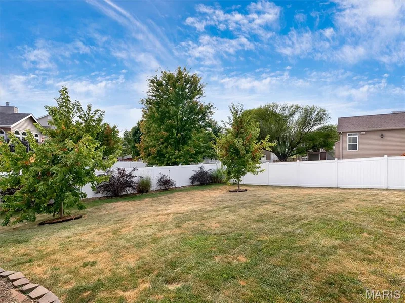 305 Valley Bluff Drive, Wentzville, MO 63385 — listing photo 46 of 48
