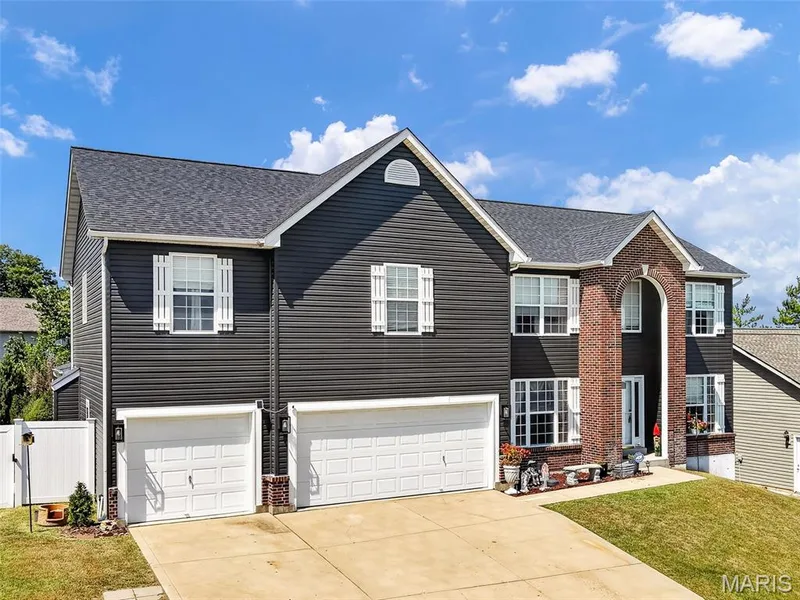 309 Thoreau Boulevard, O'Fallon, MO 63366 — listing photo 5 of 77